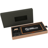 SCX.design P36 5000 mAh draadloze powerbank met oplichtend logo - Zwart